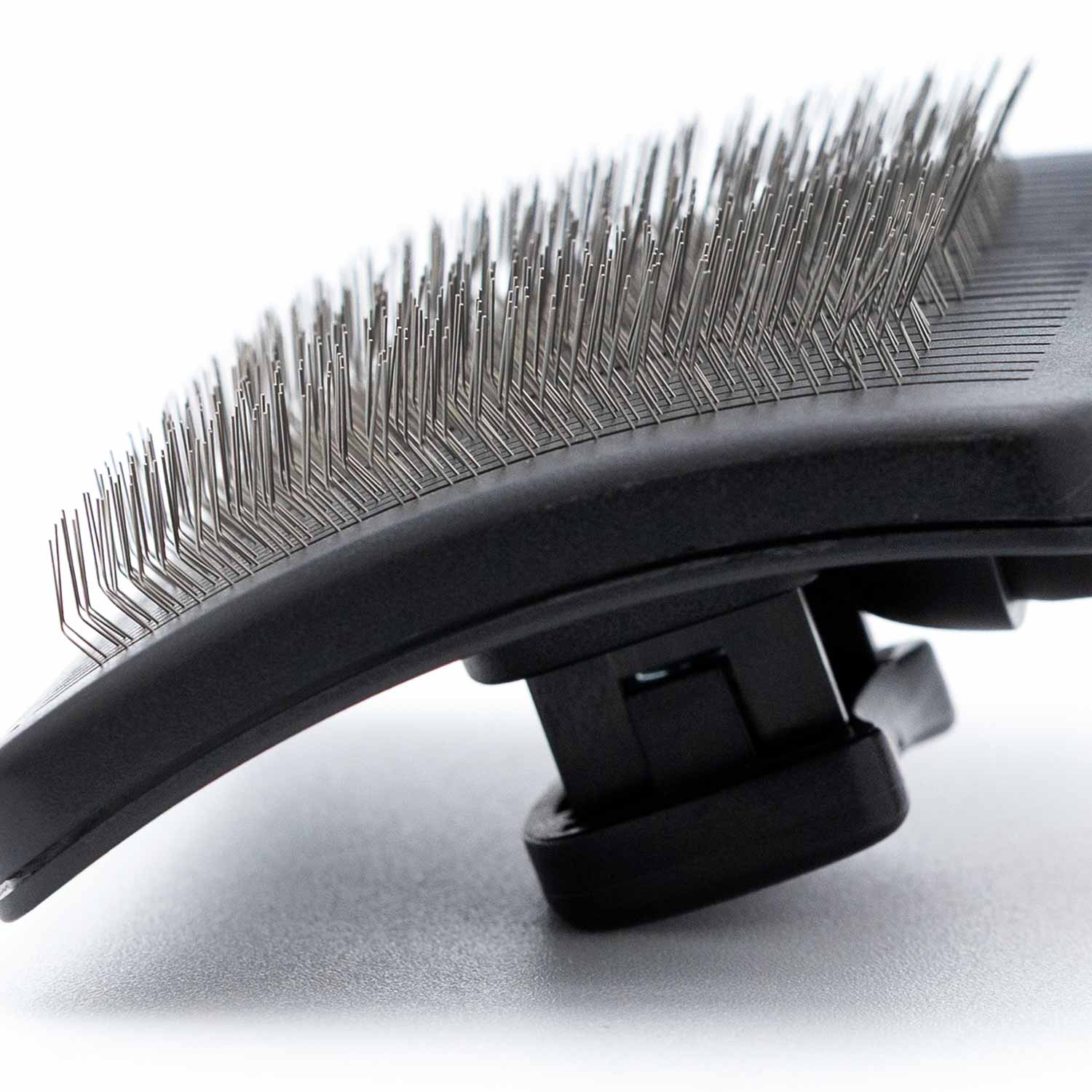 Jeffers Self-Cleaning Pet Grooming Brush